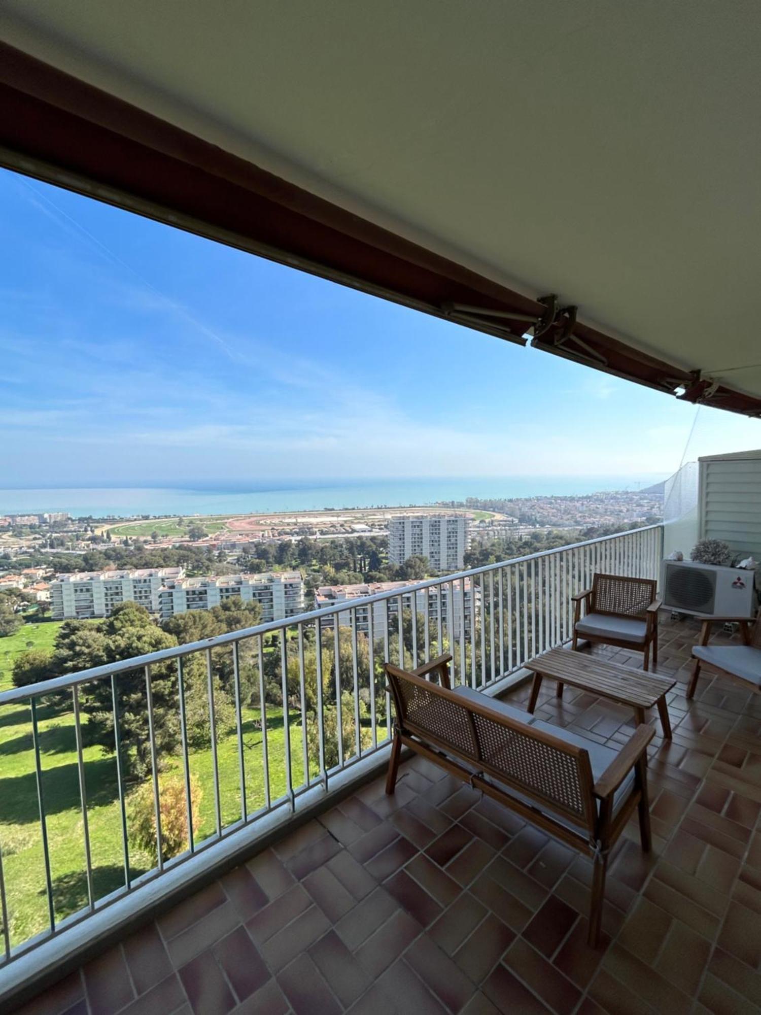 Somptueux Appartement Vue Mer ! Cagnes-sur-Mer Extérieur photo