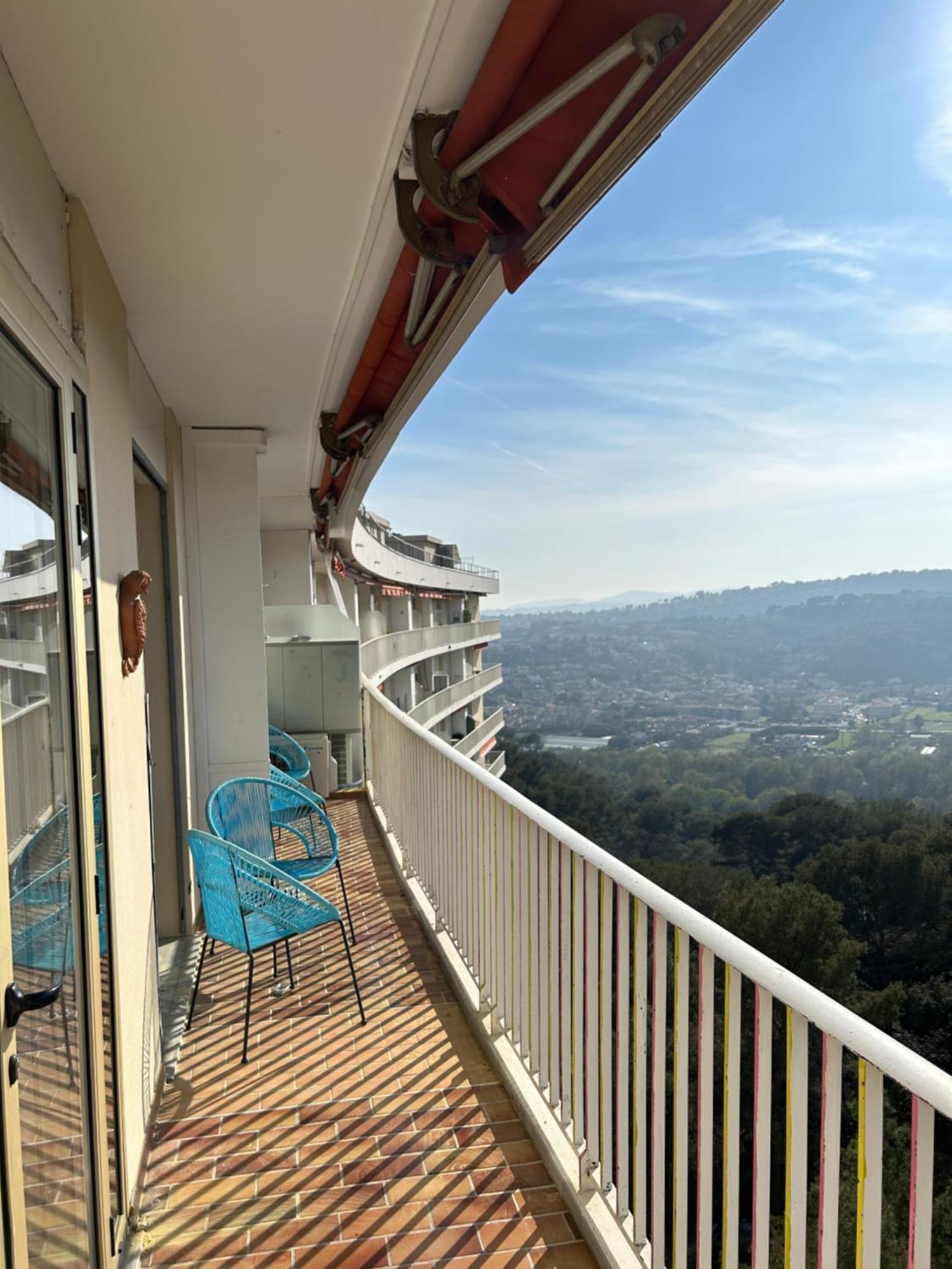 Somptueux Appartement Vue Mer ! Cagnes-sur-Mer Extérieur photo